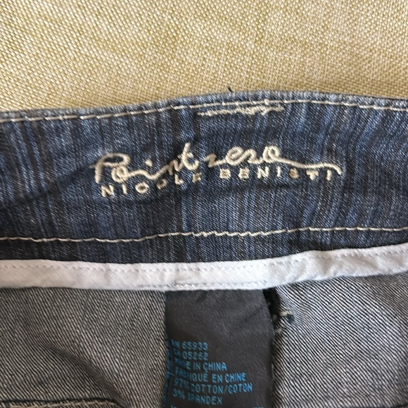 Point Zero VGUC jeans striped. Embroidery and beads on belt loops. Size 3. - Picture 12 of 16